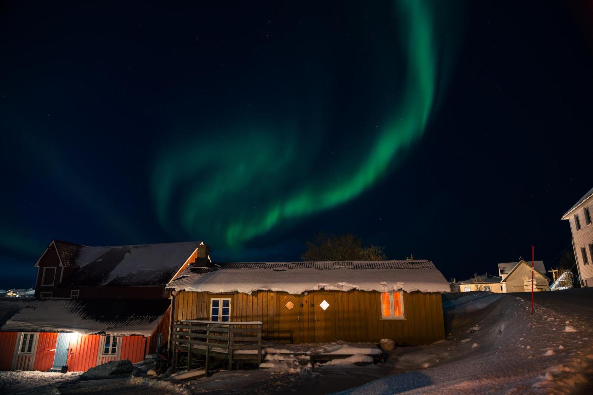 Kraemmervika Rorbuer - Rustic Cabins In Lofoten Баллстад Экстерьер фото
