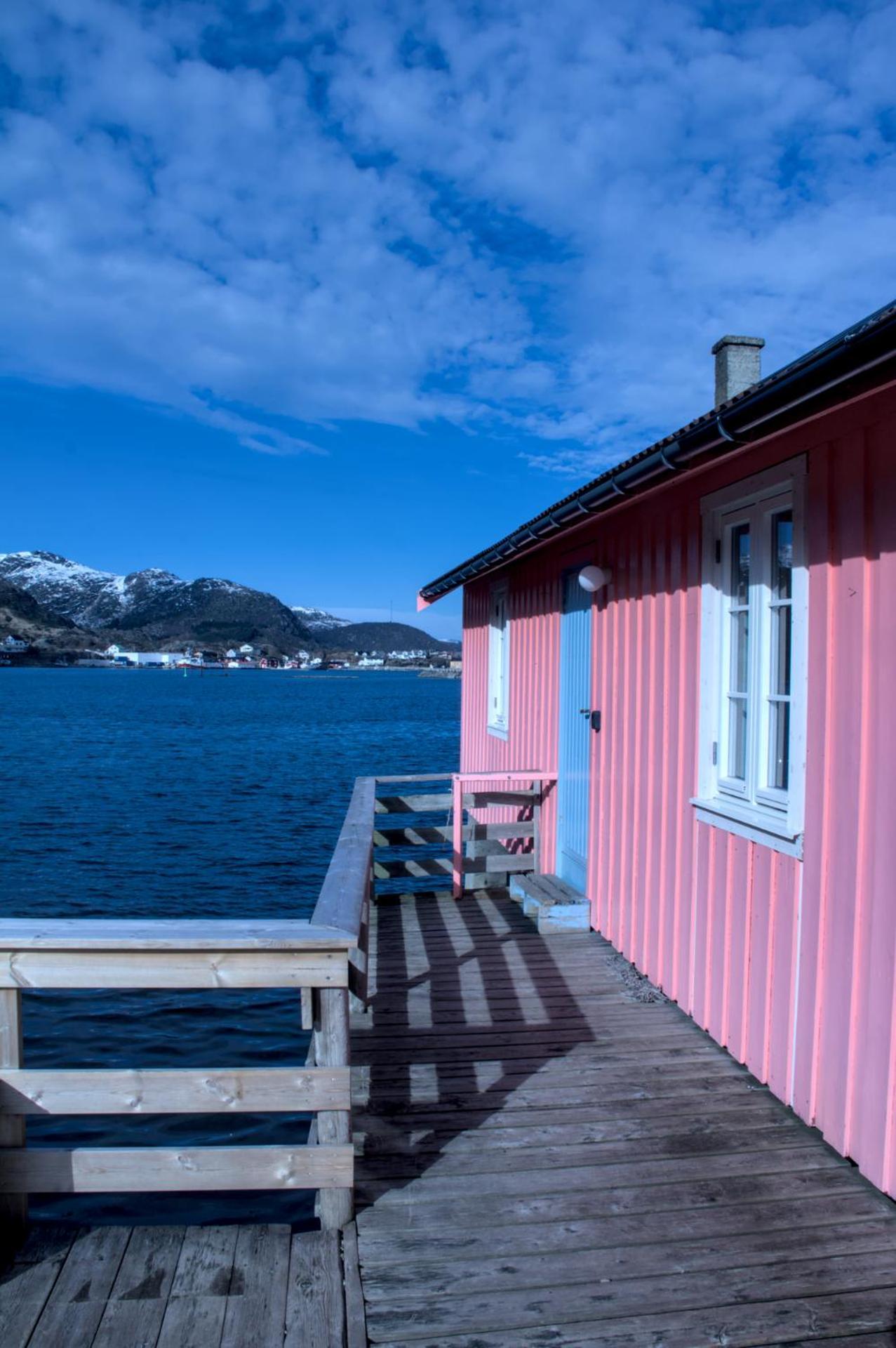 Kraemmervika Rorbuer - Rustic Cabins In Lofoten Баллстад Экстерьер фото